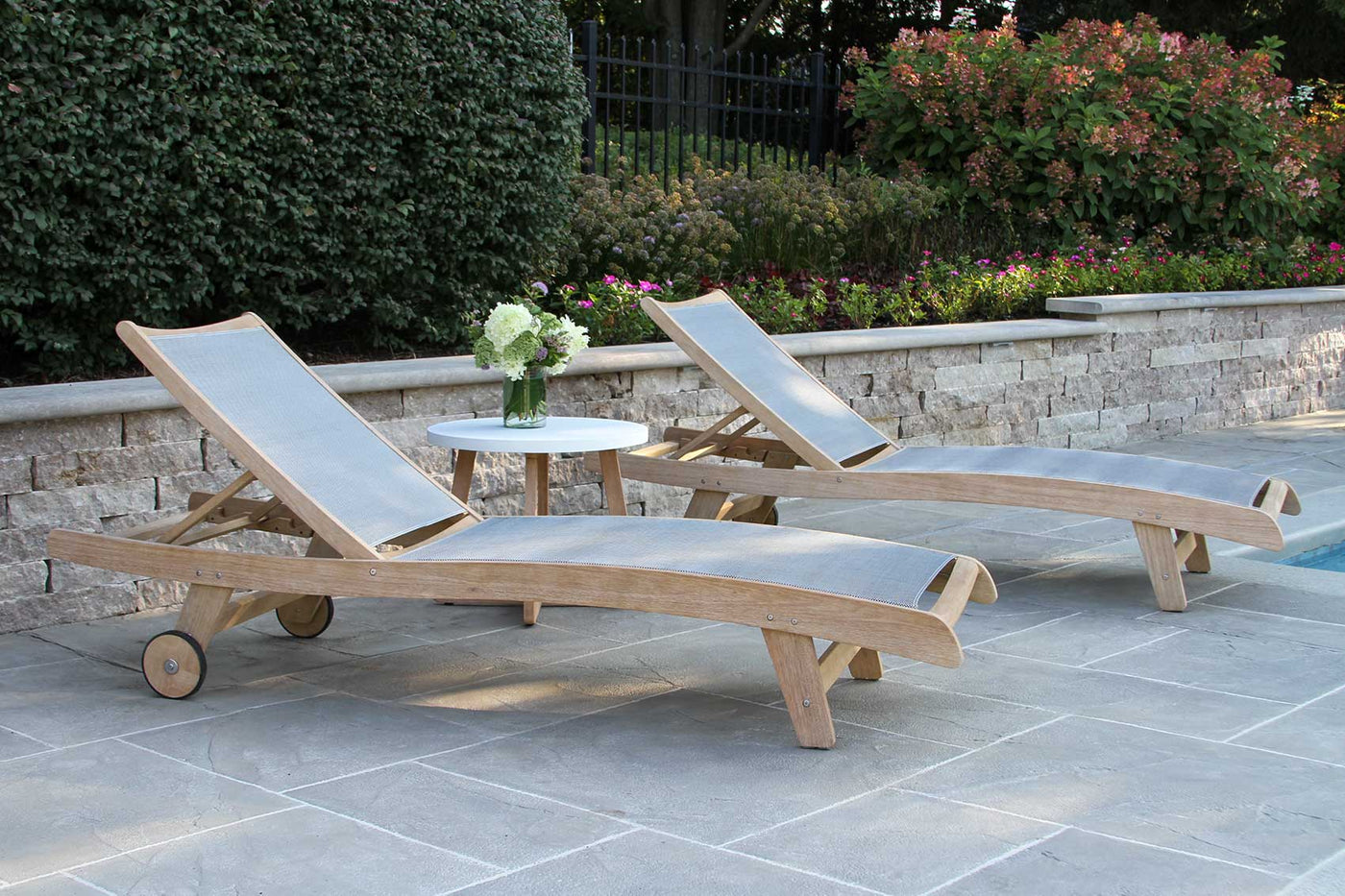 La Jolla Antique Wash Sling Chaise Lounger