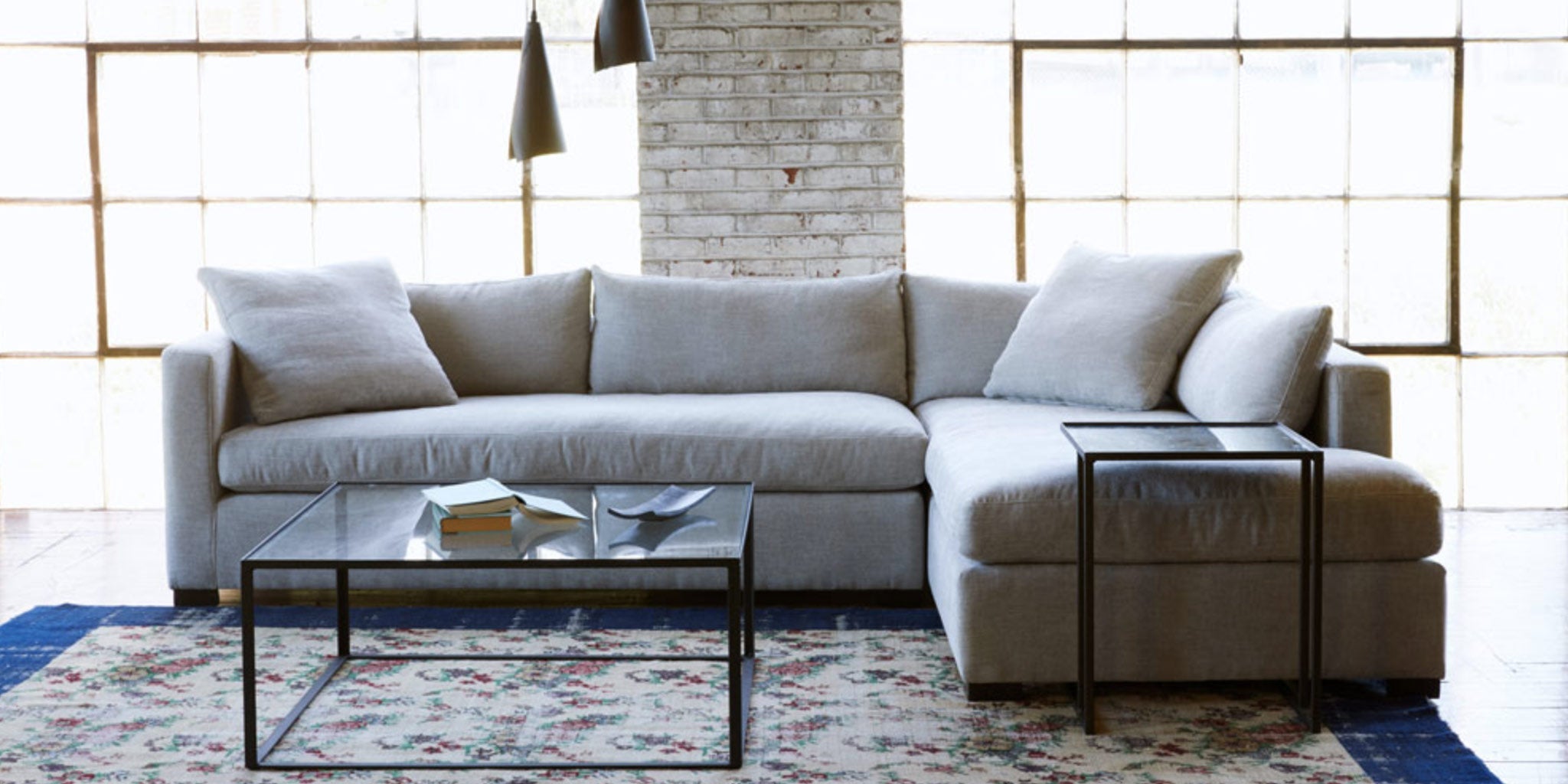 Sofas & Sectionals