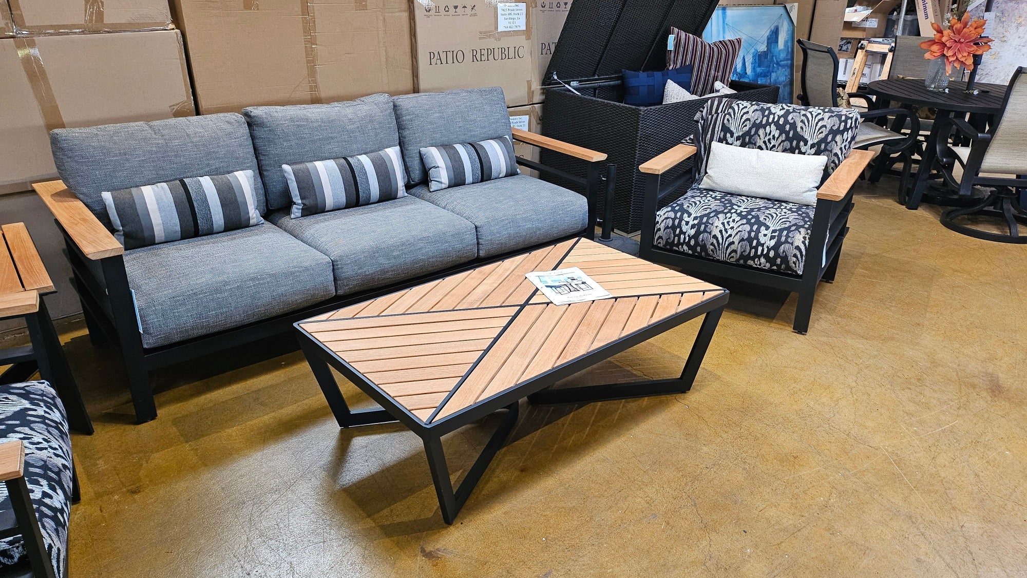 **JUST SOLD ** South Beach 4 Pce Set - SAVE 60%