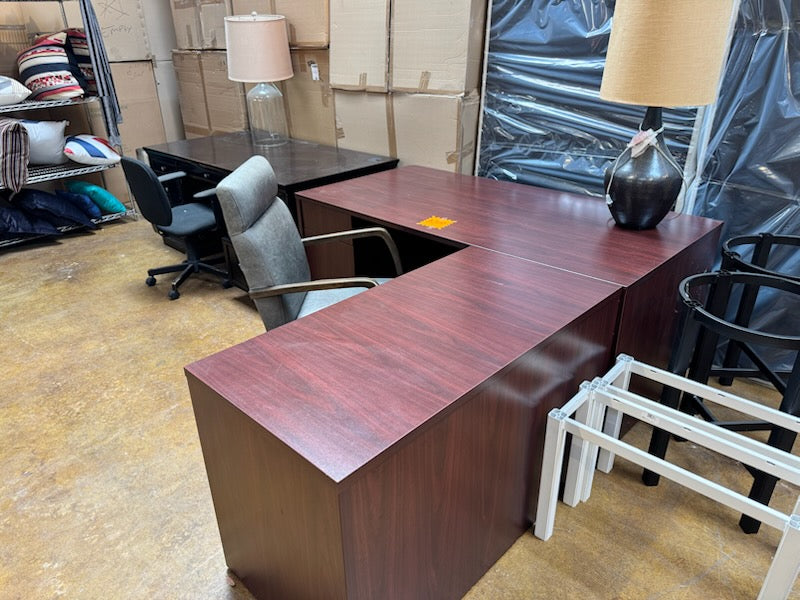 Executive L-Shaped Desk - BLOWOUT
