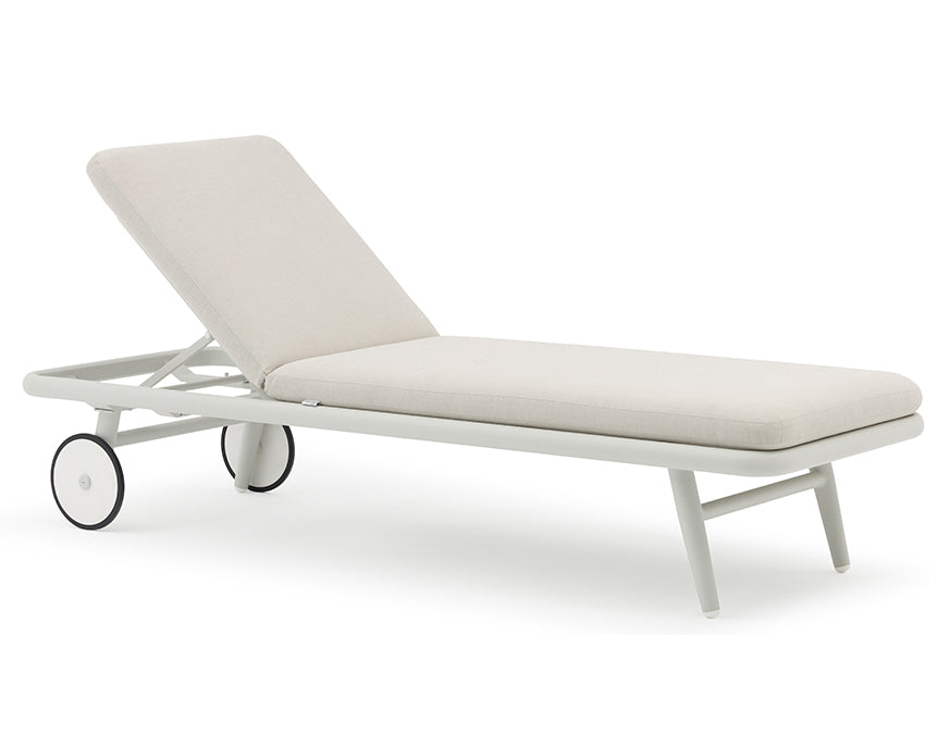Scoop Chaise Lounge
