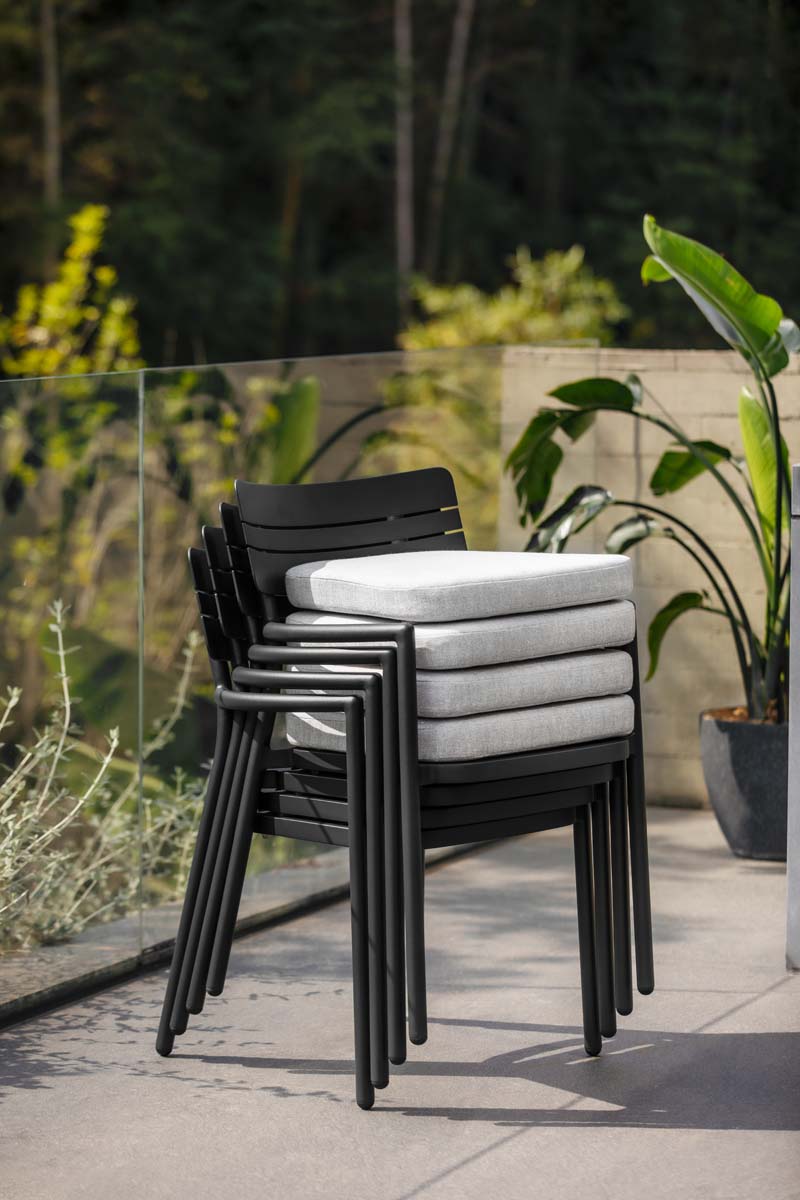 Vienna Dining Arm Chair - Outdoor Aluminum - - Greathouse