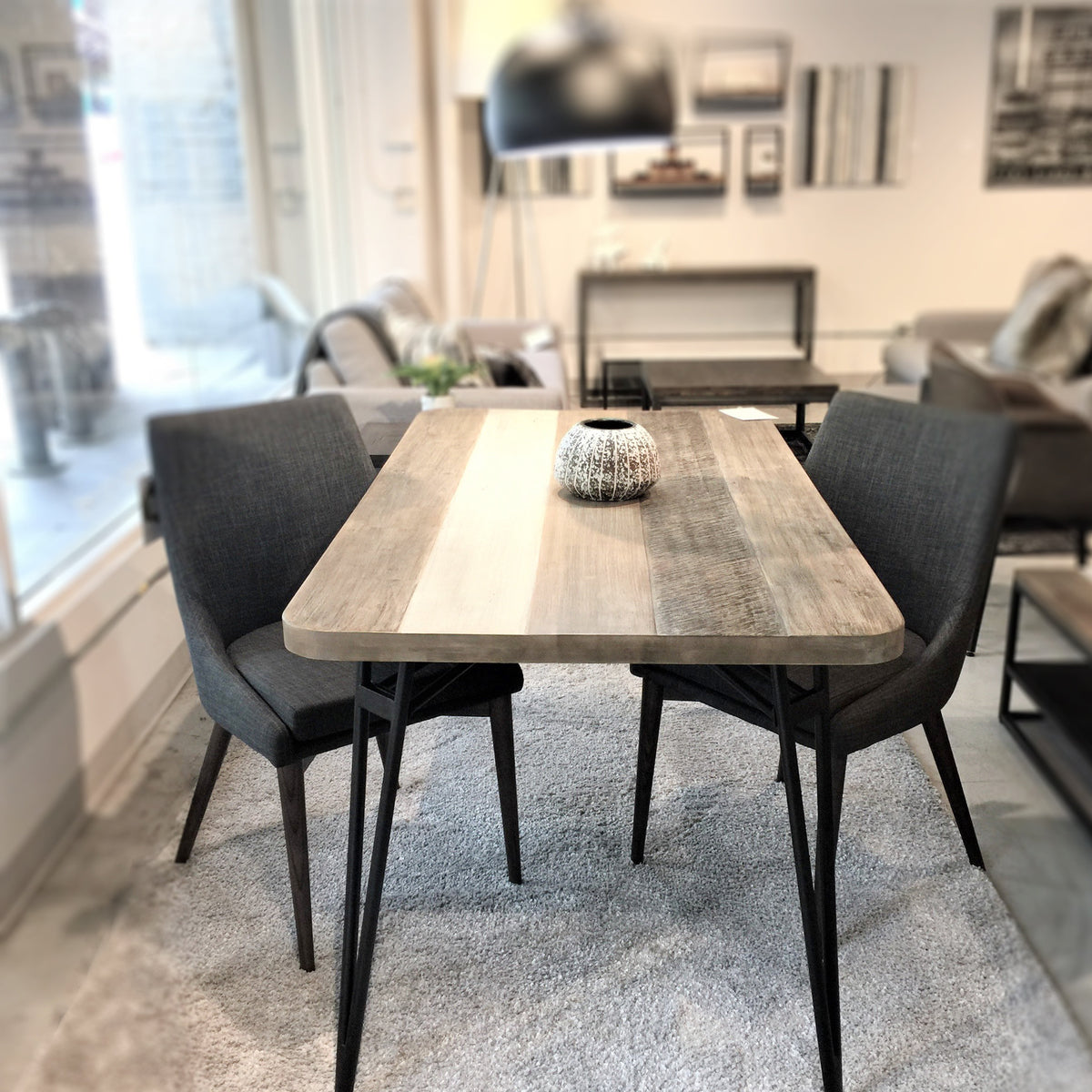 NOIR HAVANA DINING TABLE 59"