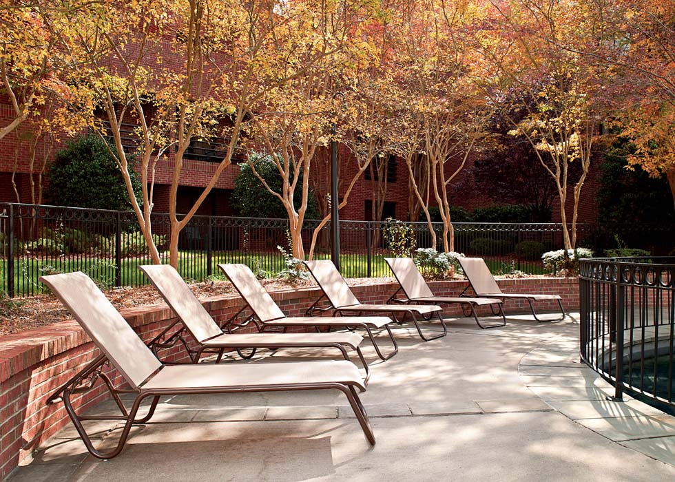 Gardenella Stacking Chaise Lounges