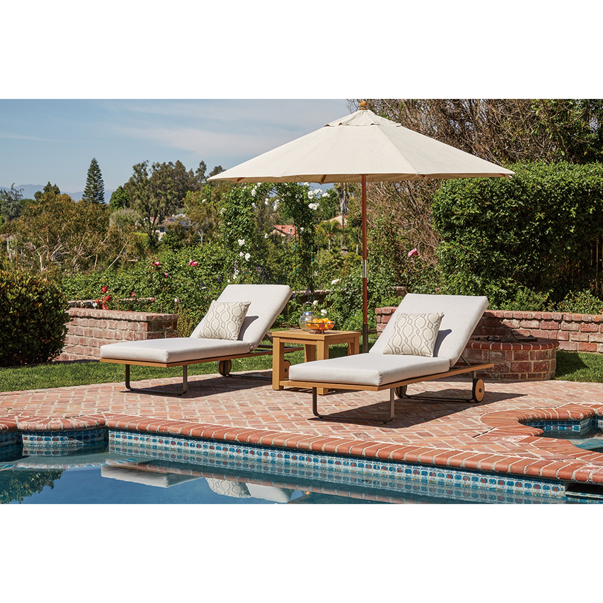 Aspen Chaise Lounge - Aluminum - - Greathouse