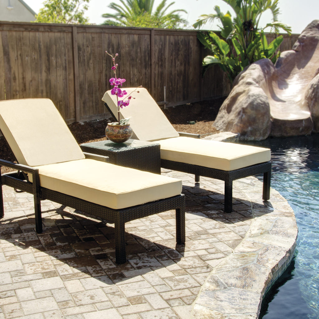 Valencia Chaise Lounge - Outdoor Wicker - - Greathouse